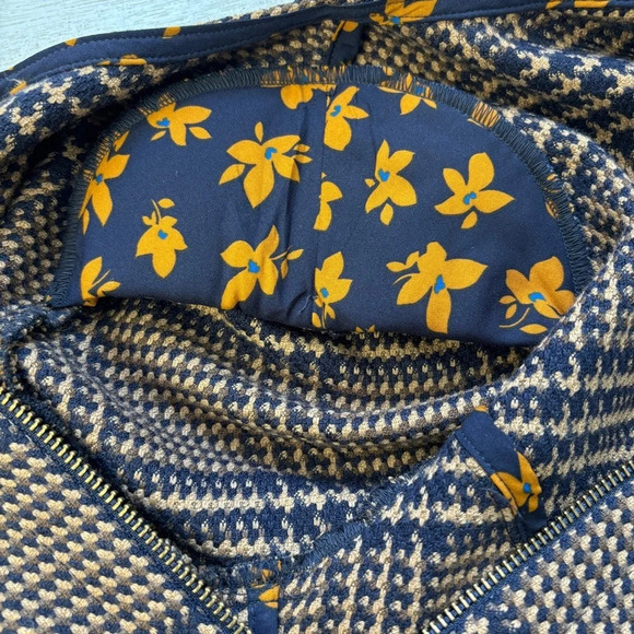 Cabi Flounce Jacket #3902 Tan Brown Navy Tartan Plaid S Zip Front Longline - Picture 10 of 12